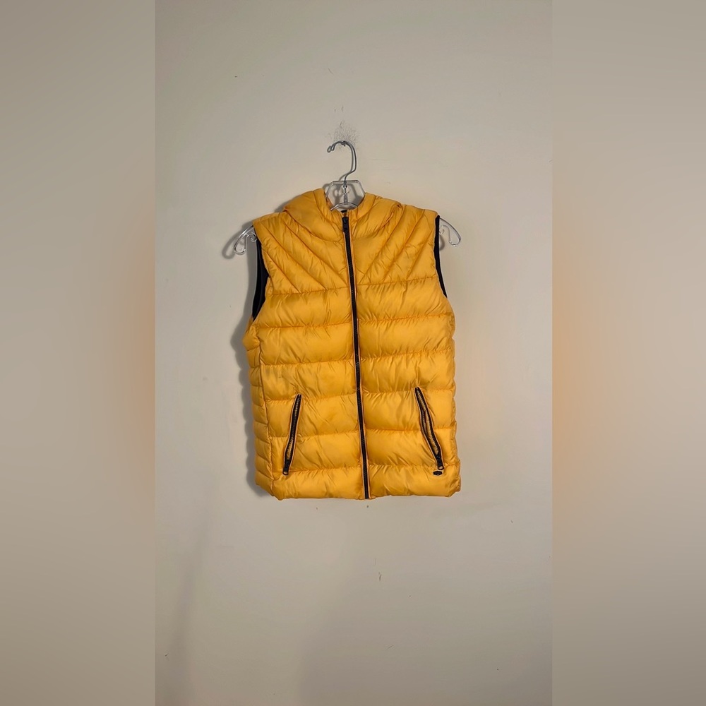 ZARA Boy’s Yellow Puffer Vest Size 13/14